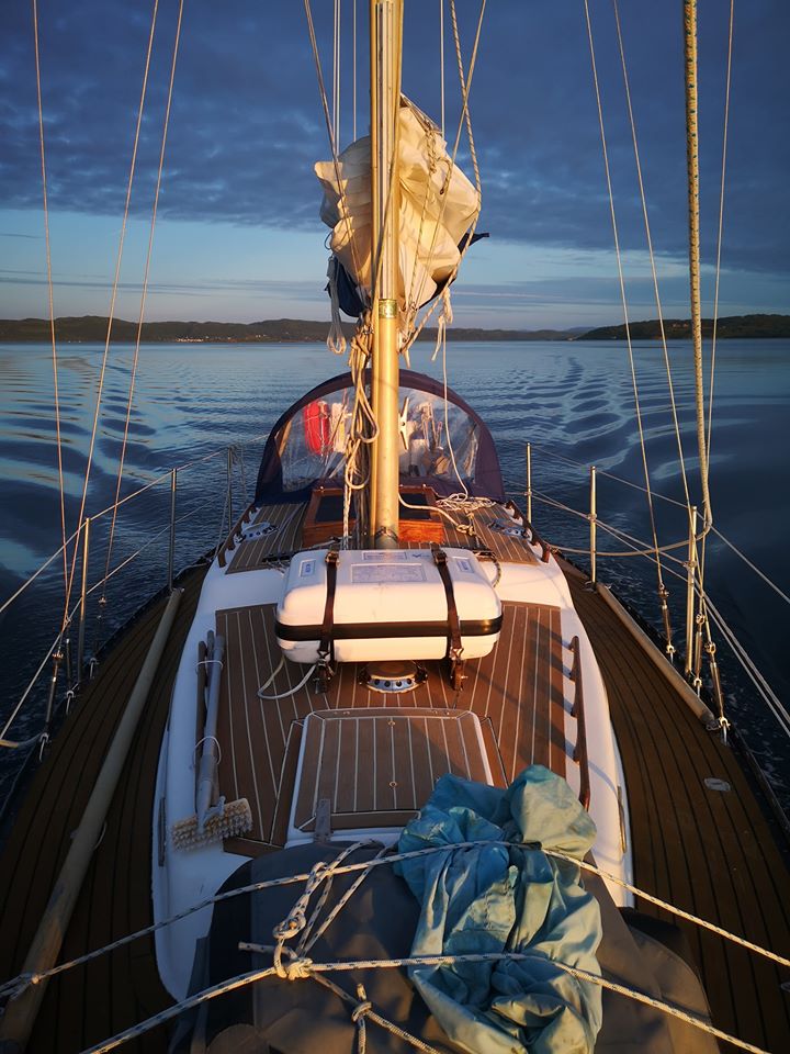 Late evening sunlight coming back from Craobh